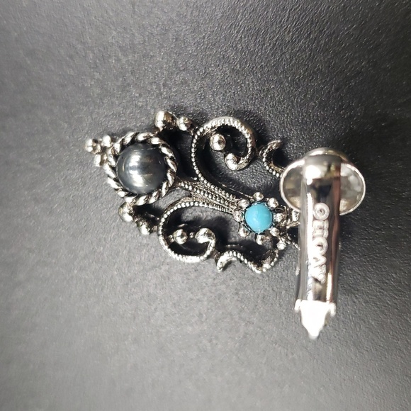 Avon Vintage Hematite and Faux Turquoise Necklace and Earrings Set - Picture 6 of 7